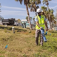 Локатор со встроенным маркероискателем Radiodetection MRX